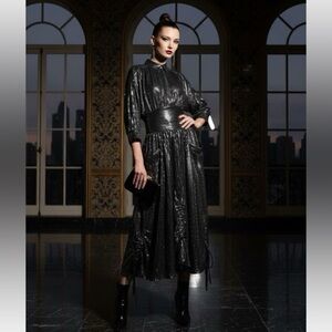 NWT Batsheva Goldie Dress in Silver Sequin Designer Luxury Celeb Style Size 4